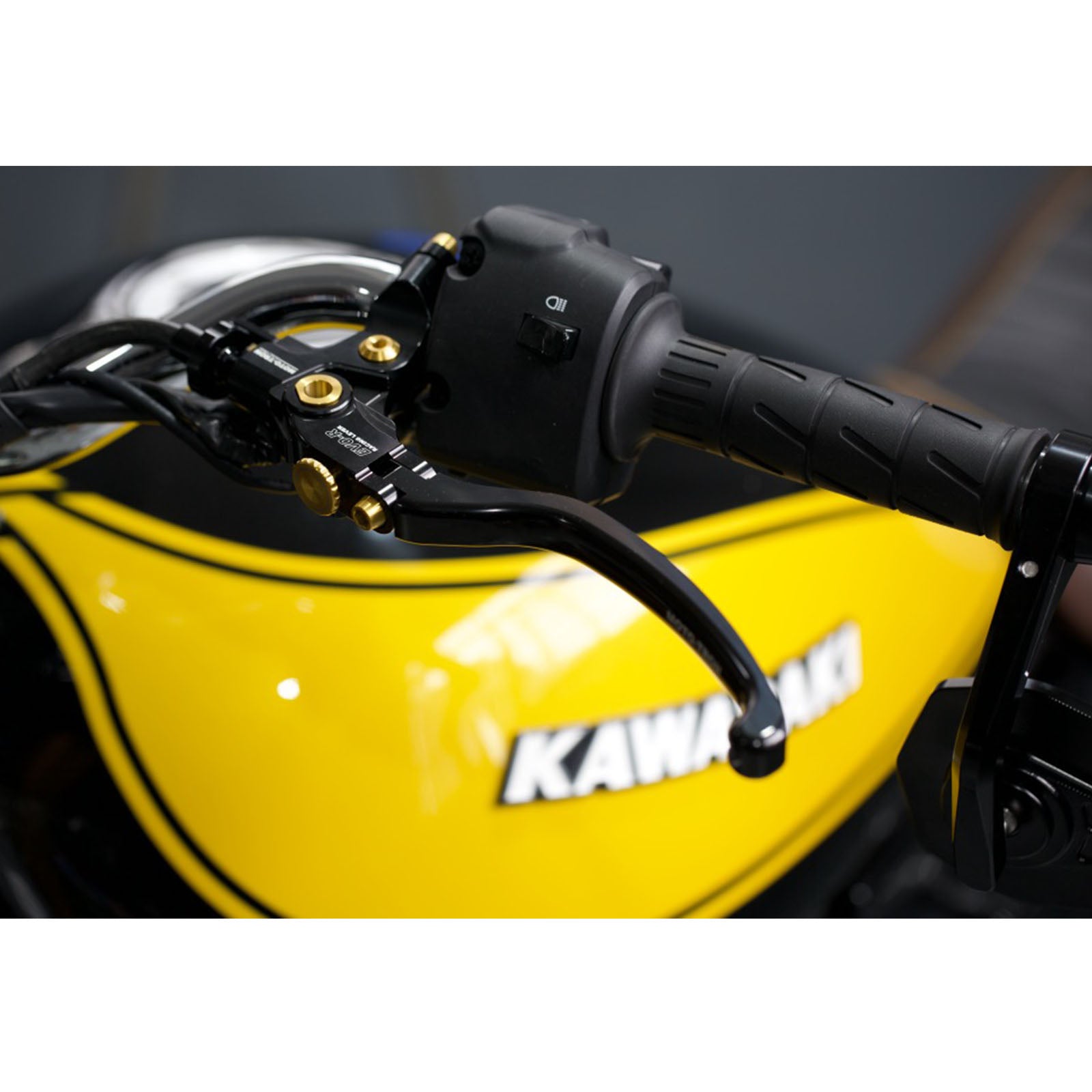 Moto-Tron Racing Folding Clutch Lever for Yamaha MT09 FZ6 XSR700 YZF R6 R7