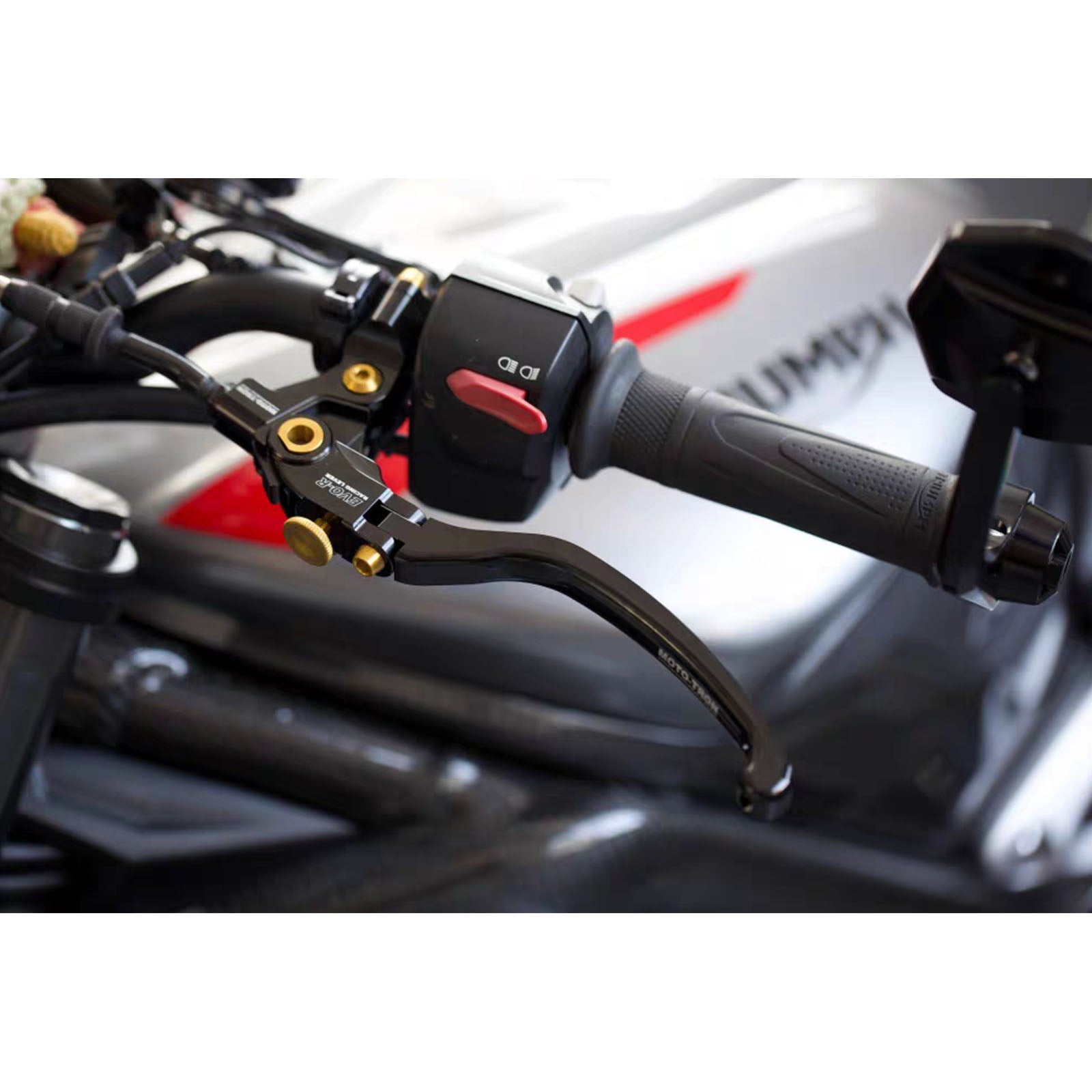 Moto-Tron Racing Folding Clutch Lever for Triumph Street Triple Daytona Tiger Thruxton